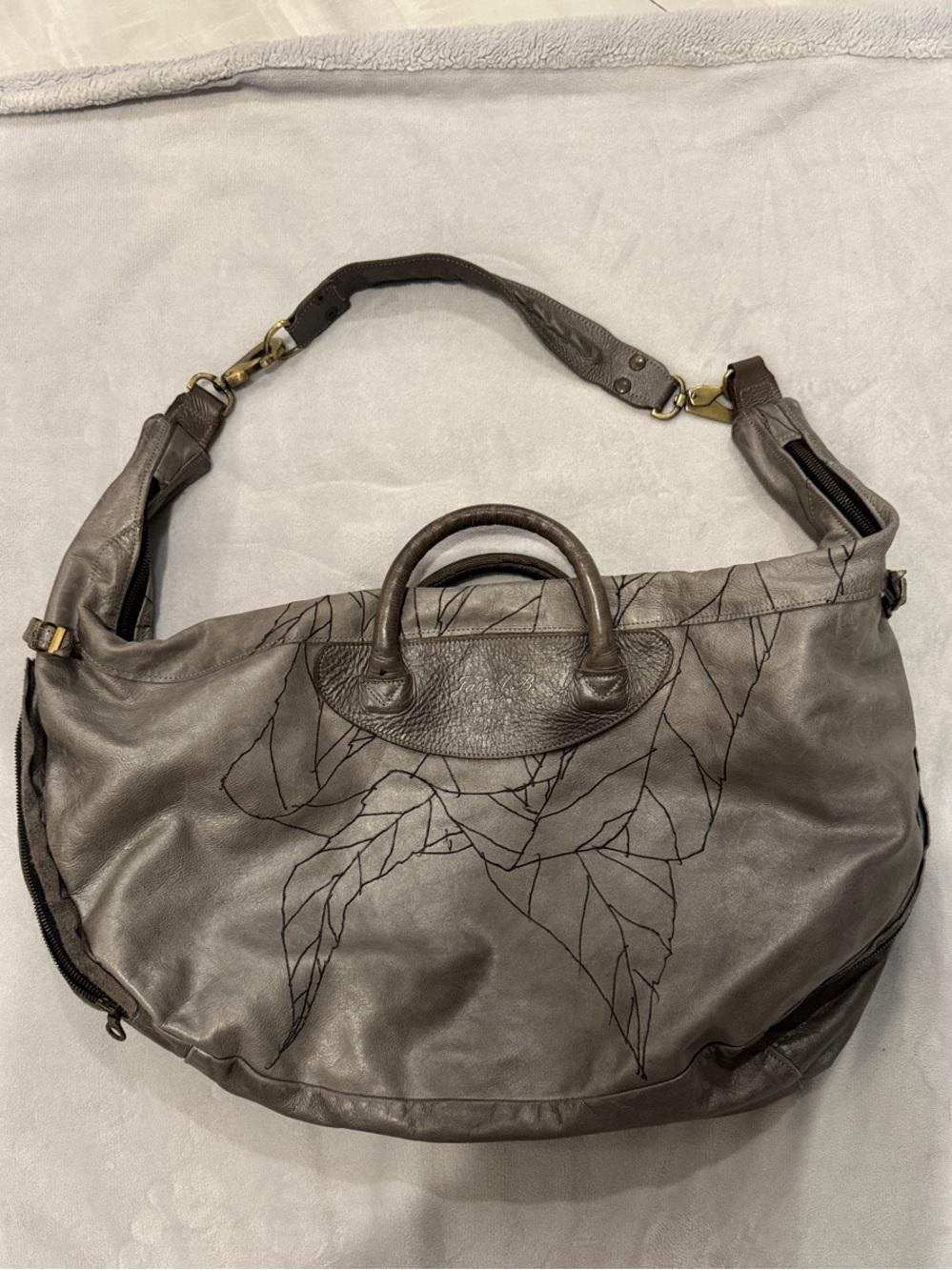 Gray Leather Shoulder Bag - Unbranded Elegant Leaf Stitching